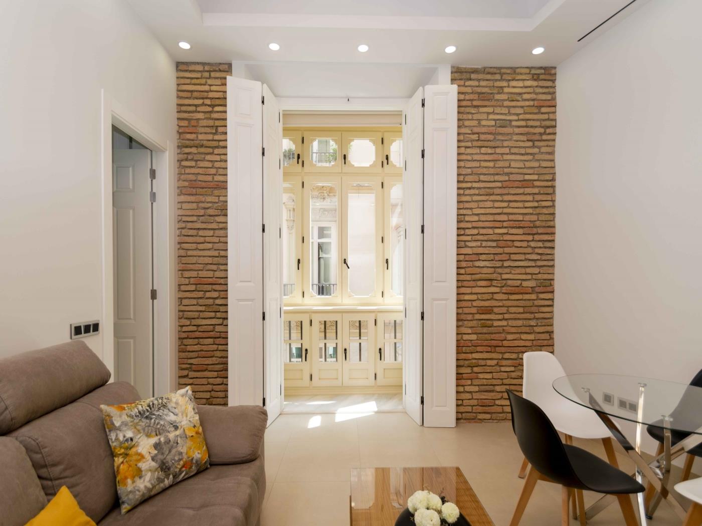 INMálaga Apartments Santos Suites